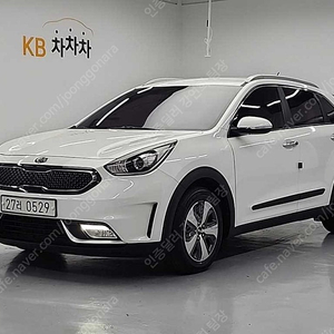 기아 니로 중고 니로 하이브리드 중고차 흰색 2017년식 70,949km 1.6 하이브리드 럭셔리 중고자동차