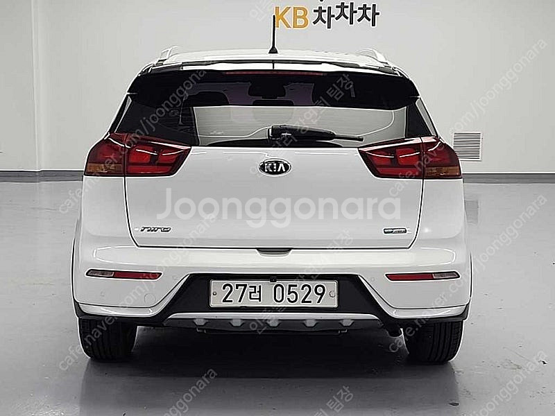 기아 니로 중고 니로 하이브리드 중고차 흰색 2017년...--4