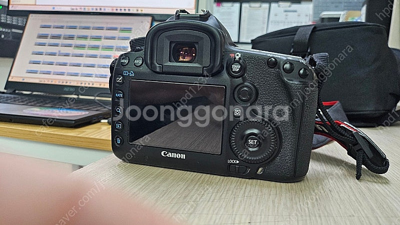 캐논 5D Mark III 카메라와 24-105mm 렌...--3