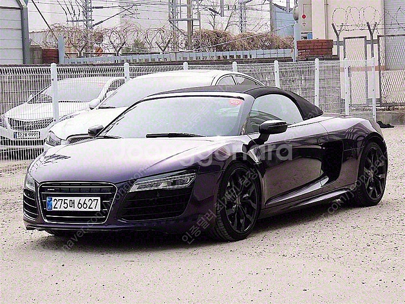 아우디 R8 중고 R8 중고차 검정색 2015년식 71,358km 5.2 V10 스파이더 중고차카페--3