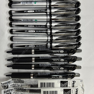 펜텔 에너겔 퍼머넌트 노크형, 캡형 0.7mm