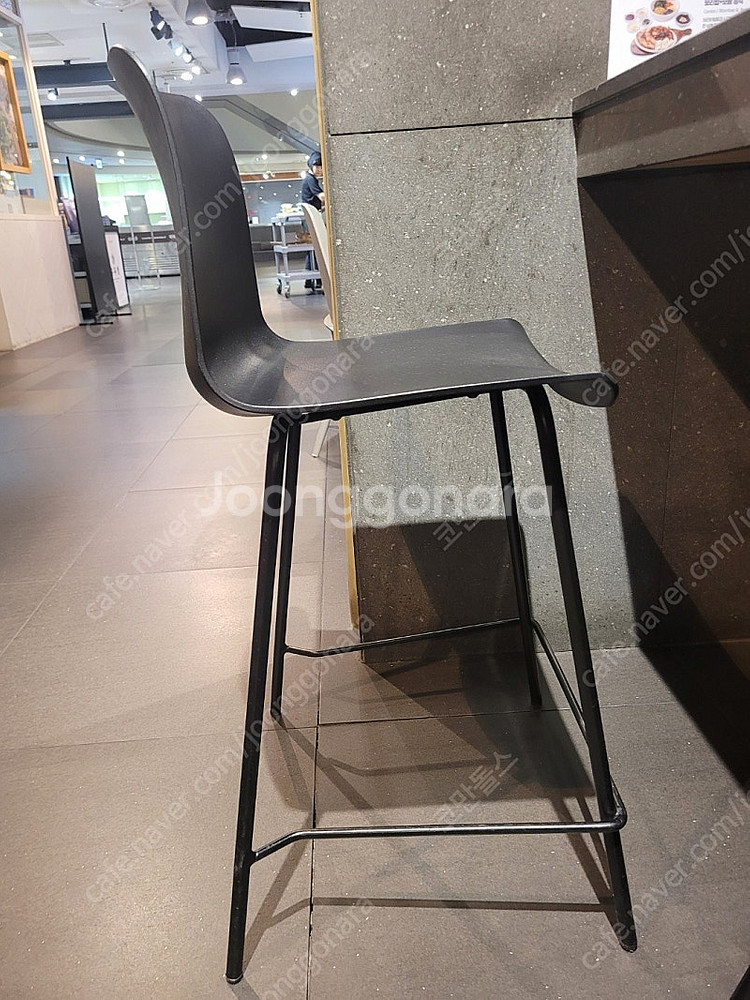 백화점에서 사용한 의자 10개 판매합니다--2