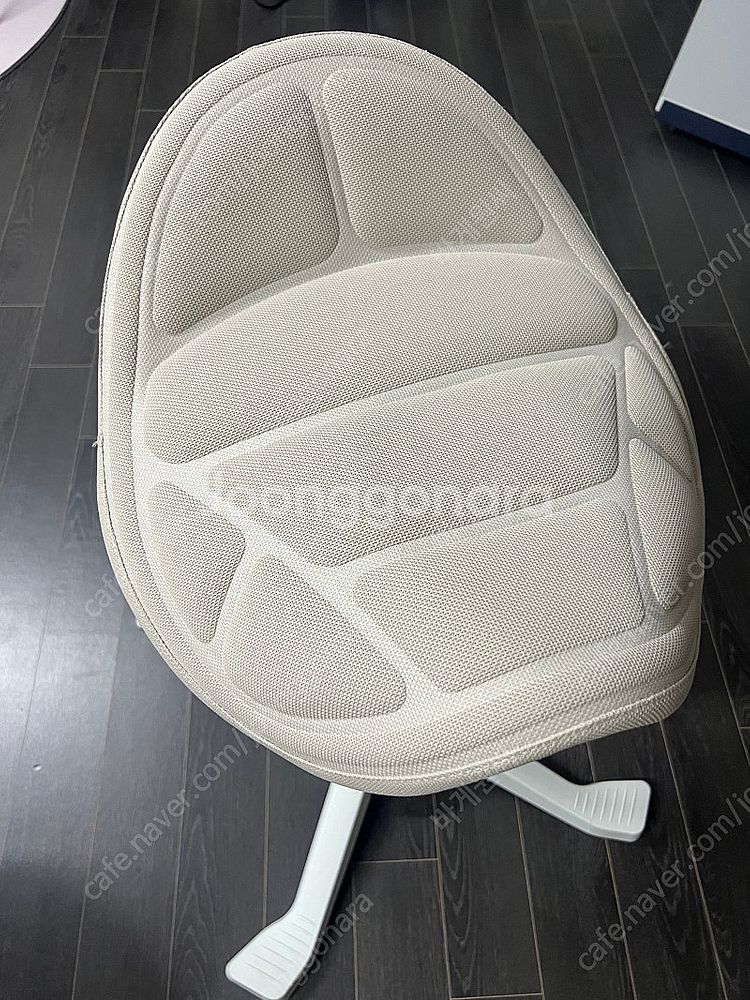 발란싯 체어 판매합니다--1