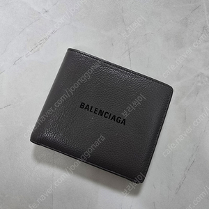 발렌시아가 반지갑