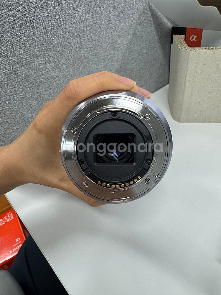 [소니렌즈] SEL18200 E 18-200mm F3....--5
