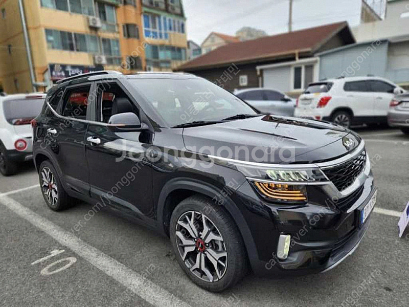 기아 셀토스 가솔린 16 터보 4WD 중고 저렴하게 판...--1