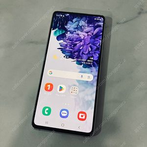갤럭시 S20FE 화이트 128기가 매우깨끗한기기 8만5천원 판매합니다!