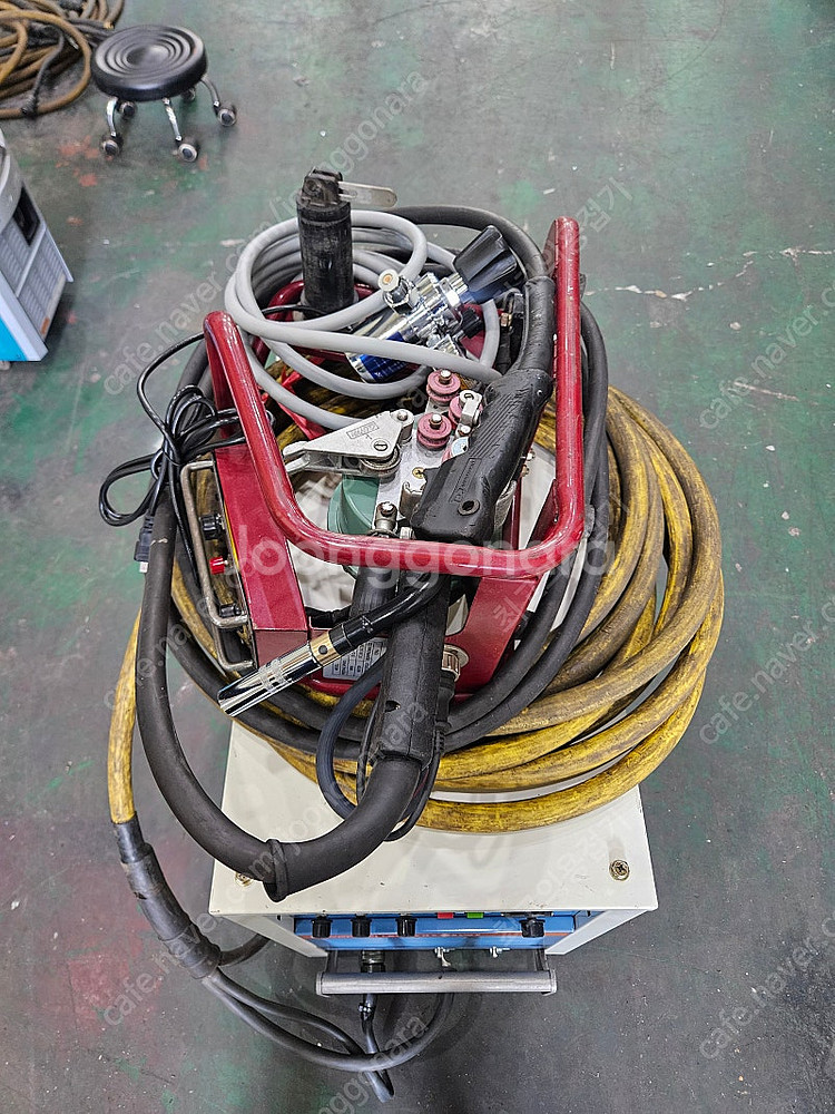 [판매]중고 국산 인버터CO2용접기 650A세트--5