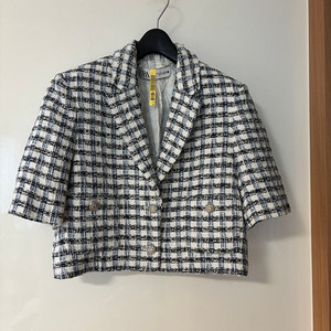 ZARA 자라 스트럭처 트위드 크롭 반팔 자켓 하객룩 출근룩 올드머니룩 65000원