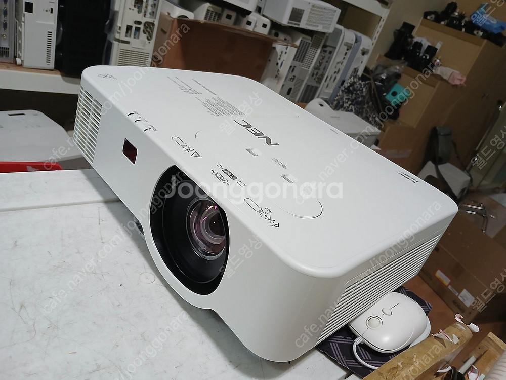 엡손빔프로젝터5200안시10만원15만원 두가지팝니다EB...--2