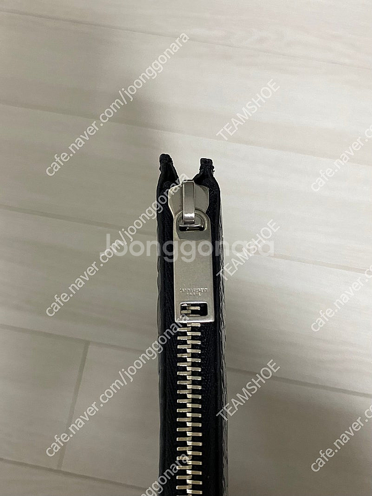 SAINT LAURENT 생로랑 클러치백--2