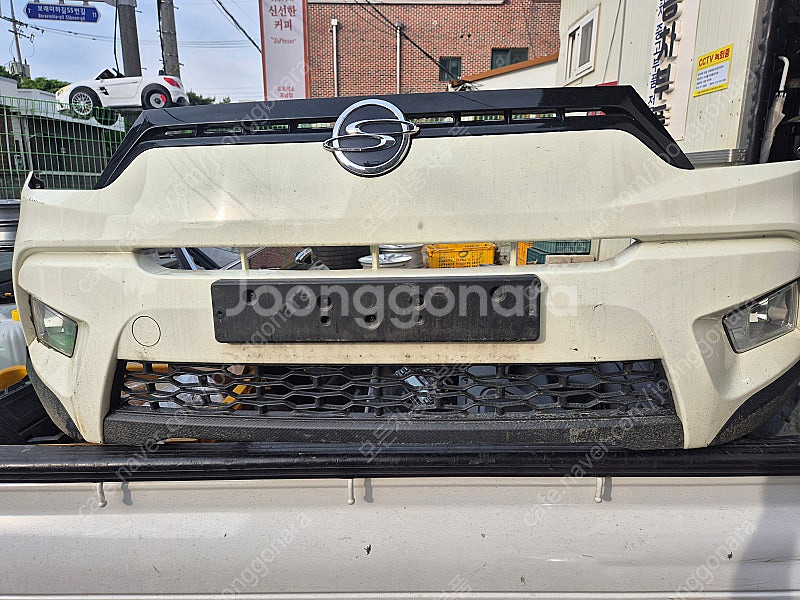 쌍용 티볼리 앞범퍼 어셈블리 판매합니다.--0