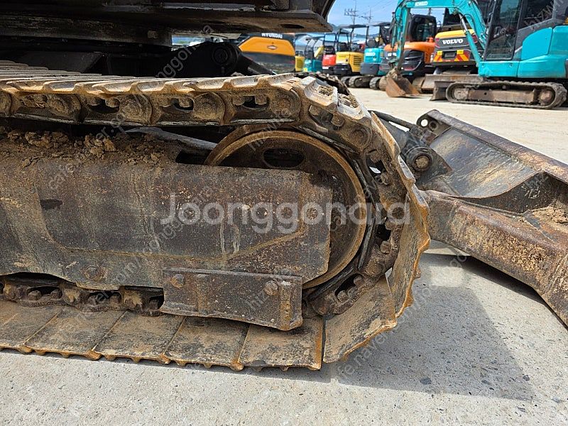 중고굴삭기 볼보 EC55C 2012년 9월식 코끼리집게...--3
