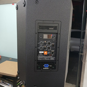 JBL SRX815P & SRX812P 파워드 스피커 판매합니다.