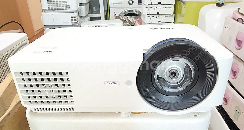 벤큐 레이저빔프로젝터 거의새거500시간3프로사용 학원 ...--0