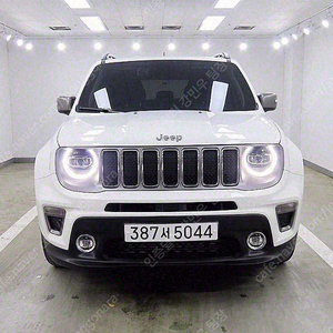 지프 레니게이드 중고 지프 자동차중고 레니게이드 중고차 흰색 2020년식 56,193km 1.6 디젤 리미티드 자동차사이트