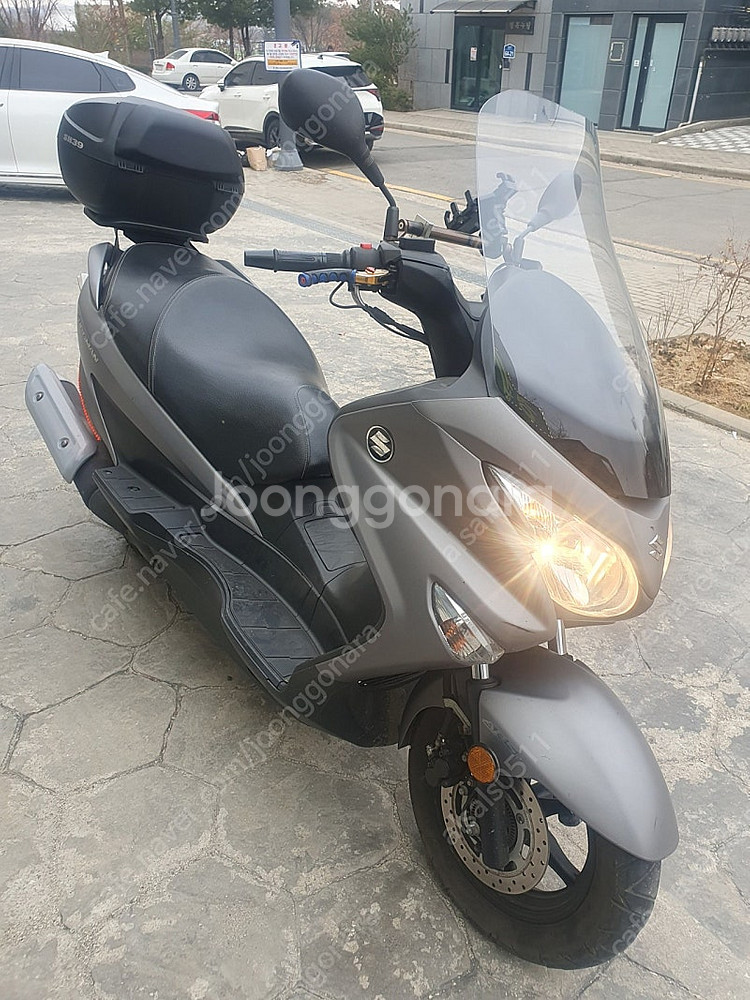 스즈키버그만125 19년식--1
