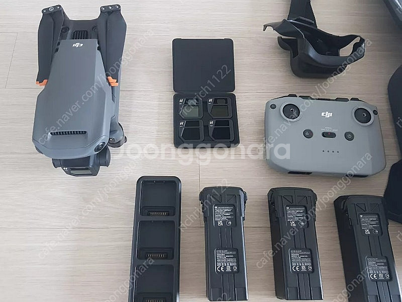 dji 드론 매빅3 플라이모어 콤보 팝니다--0