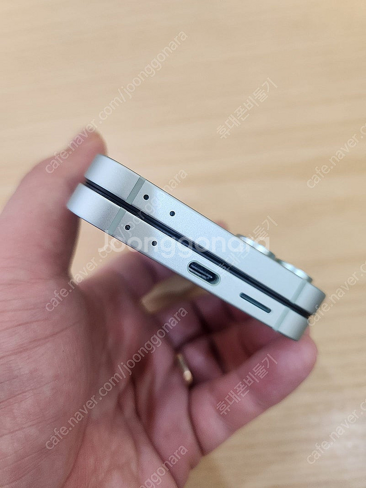 삼성 갤럭시 Z플립6 256기가 밑트컬러 기스하나없는 ...--6