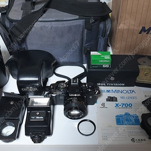 미놀타 x700,x-700 (랜즈2개,각종필터와 가방,플레쉬와 필름) 입문용set팝니다