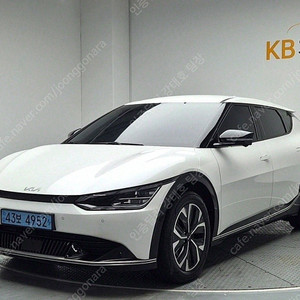EV6 중고 EV6 중고차 흰색 2022년식 45,855km 롱레인지 어스 중고자동차