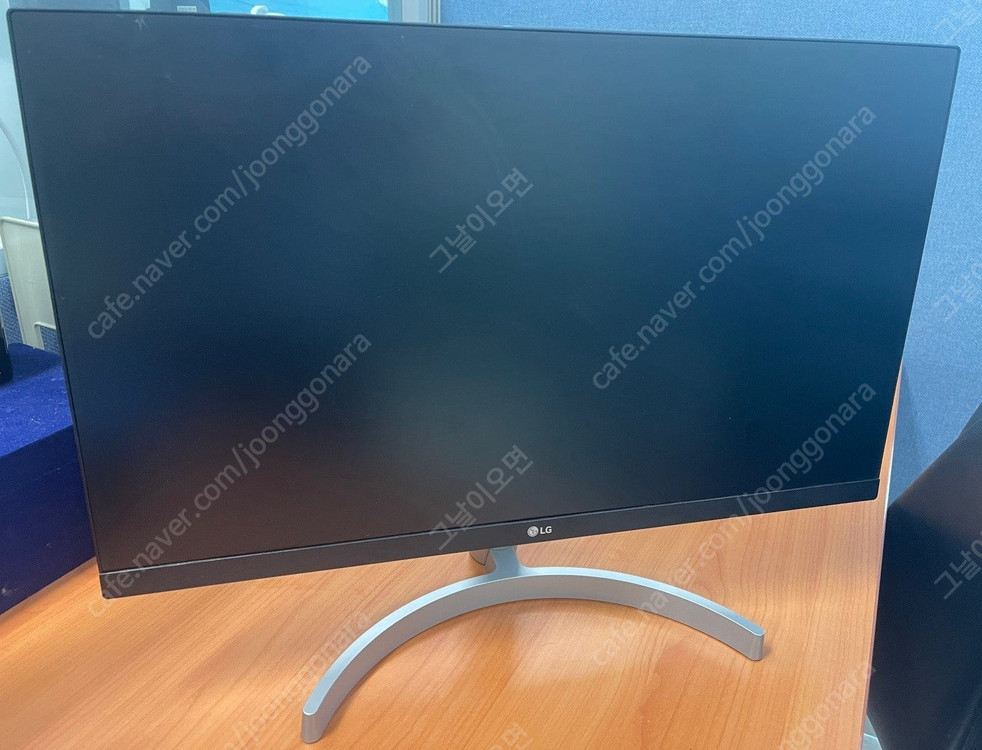 [가격인하/액정파손/부품용] LG 모니터 판매합니다 (24mk600m) / (부품용 / 모델 : 24MK600MW)--1