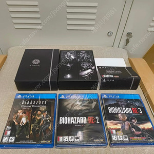 PS4 바이오하자드 25주년 에피소드 셀렉션 Vol.1 팝니다.