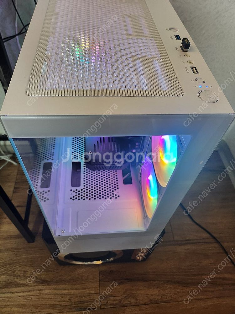 게이밍컴퓨터팝니다! AMD5600 RTX3050--2