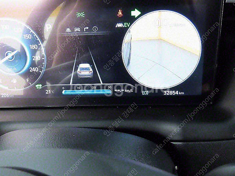 현대 투싼 하이브리드(NX4) 2WD 인스퍼레이션 중고...--7