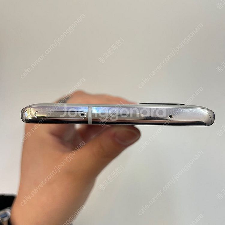 91975(울산중고폰) 갤럭시퀀텀 실버 128GB 판매...--3