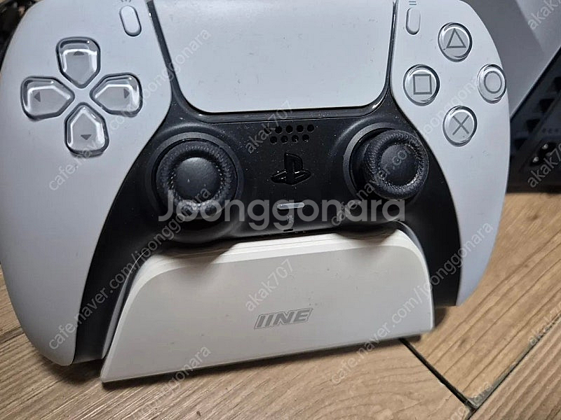 ps5 slim 디스크에디션 팝니다--4
