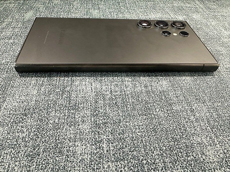 갤럭시S24울트라 256G 블랙 24년 5월개통 무잔상...--6