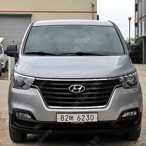 그랜드 스타렉스 3밴 중고 더 뉴 그랜드 스타렉스 3밴 중고차 은색 2019년식 48,651km 2WD 밴 3인승 스타일 중고차매매순위