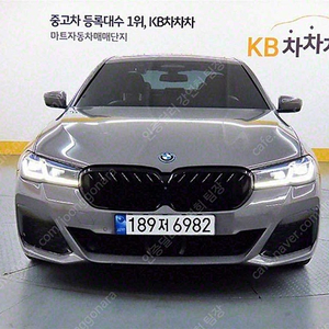 BMW 5시리즈 중고 BMW 중고 5시리즈 중고차 할부 회색 2022년식 39,875km 530e M 스포츠 수원중고차