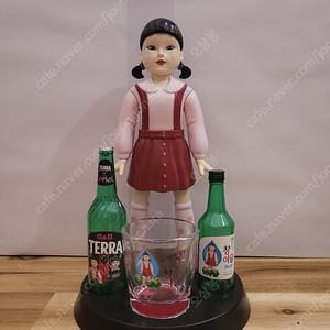 테라 참이슬 오징어게임 영희술게임 영희게임기 영희 피규어 2탄 구성품 일괄입니다