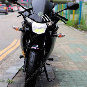 cbr125r 혼다 2011년식 판매합니다