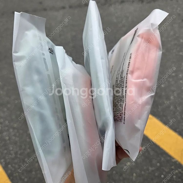 스타벅스 메쉬 파우치 그린 코랄 개당 1만원--0