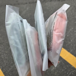 스타벅스 메쉬 파우치 그린 코랄 개당 1만원