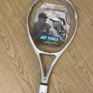 요넥스 브이코어 게임 샌드베이지 265G 1그립 여자 테니스라켓
