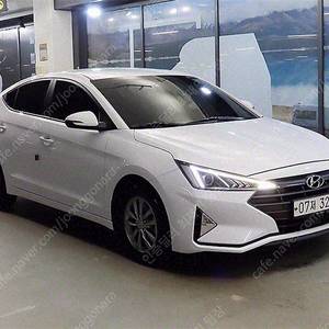 아반떼 중고 아반떼 더 뉴 아반떼 AD 중고차 흰색 2019년식 86,642km 1.6 스마트 중고자동차