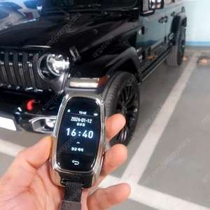 지프 랭글러 모든연식 자동차키를 최신형 LCD 풀터치 스크린 디스플레이키로 전환 제작 JEEP 전용 로고 맞춤형 이식 개조 비상용키 스페어키 예비키 여분키로 구매 가능