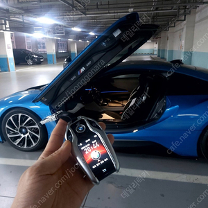 BMW 전기차 슈퍼카 i8 모든연식 자동차키를 최신형 LCD 디스플레이키로 업그레이드 전환 제작 스마트하고 편리한 근접도어 PKE, 기능 활성화 추가 작업