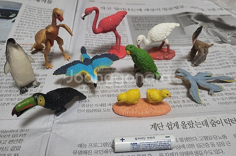 동물,공룡,어벤저스 등등 미니어처 작은 피규어 판매해요--2