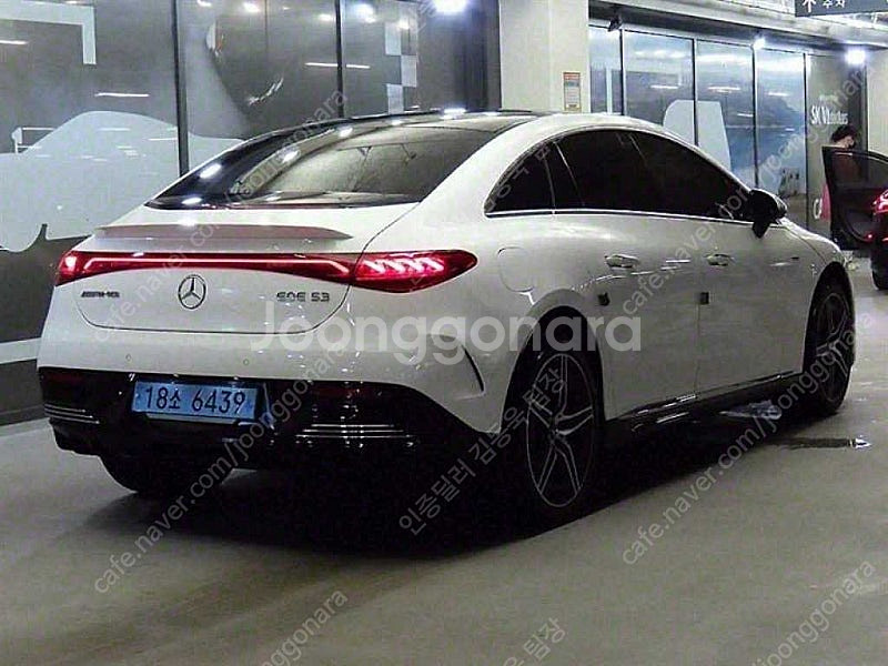 16,932 km 2024년식 벤츠 EQE 중고 벤츠 ...--9