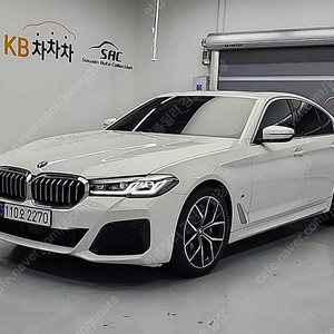 BMW 5시리즈 중고 BMW 중고 5시리즈 중고차 할부 흰색 2022년식 82,699km 530i xDrive M 스포츠 24시간 상담가능