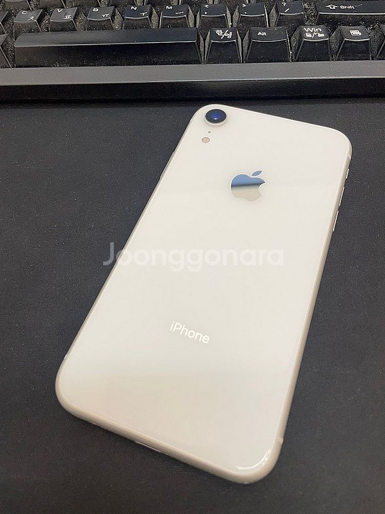 아이폰XR 화이트 128GB 가성비좋은 중고17만 팝니...--0