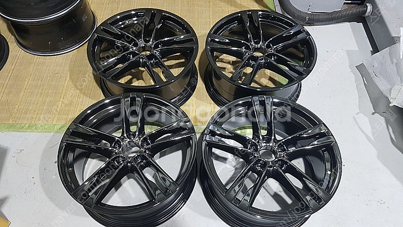 bmw 373m 정품 유광블랙 20인치 순정휠 대품판매...--0