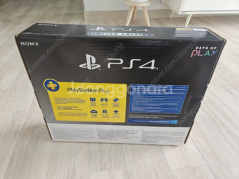 PS4 한정판 2019 데이즈오브플레이 1TB--1