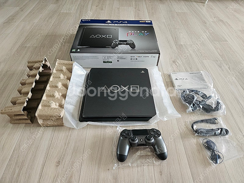 PS4 한정판 2019 데이즈오브플레이 1TB--2