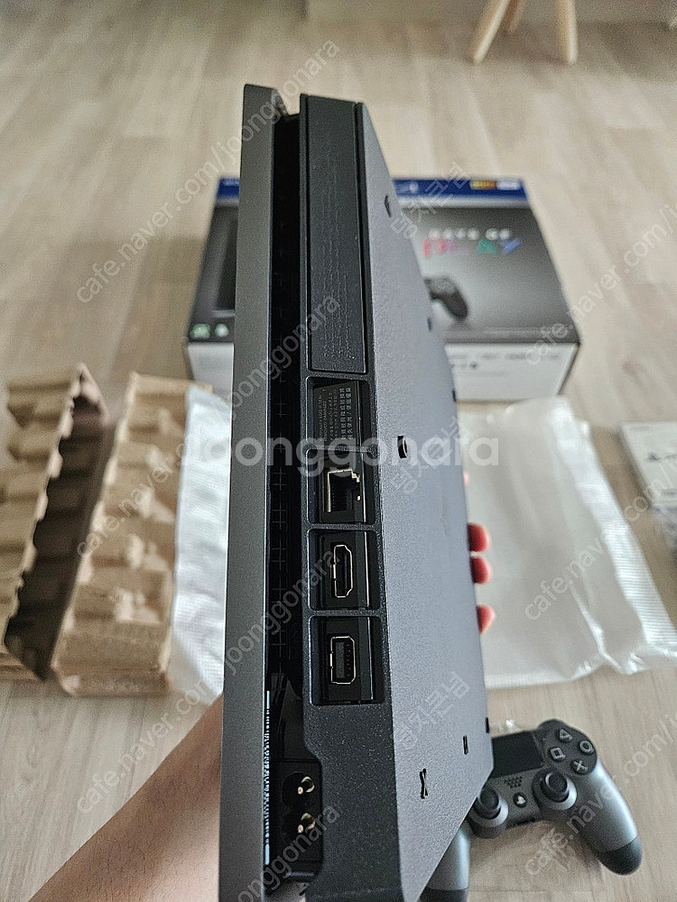 PS4 한정판 2019 데이즈오브플레이 1TB--8